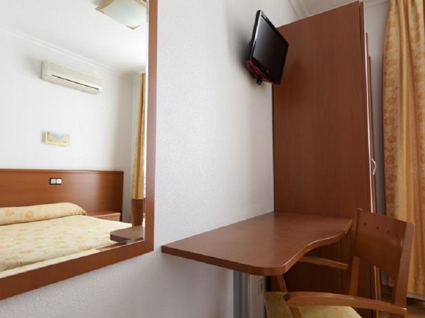 Hostal Jerez Madrid Exterior photo