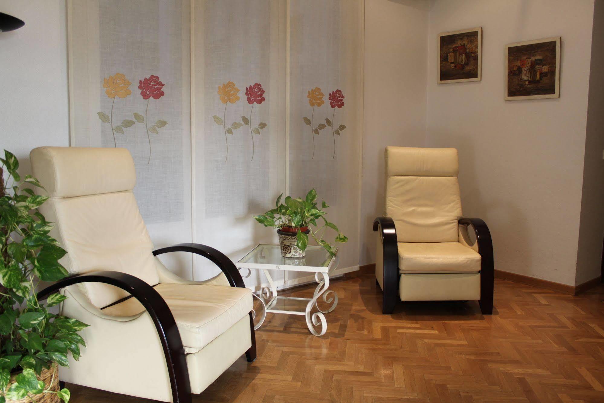 Hostal Jerez Madrid Exterior photo